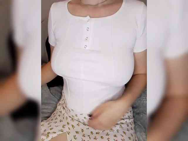 Liza_555 webcam