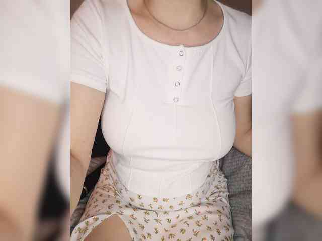 Liza_555 webcam