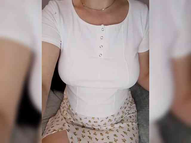 Liza_555 webcam