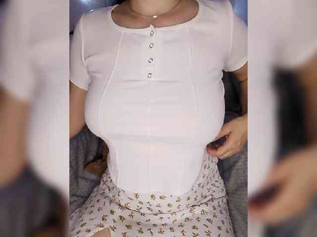 Liza_555 webcam