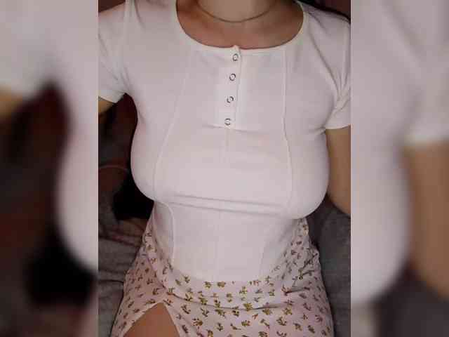 Liza_555 webcam