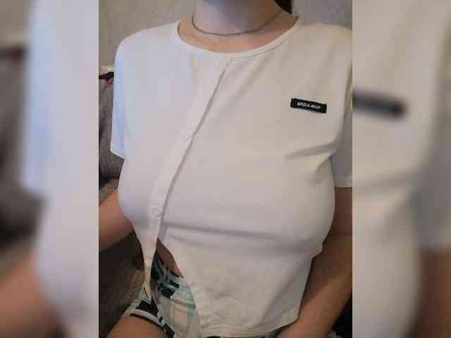 Liza_555 webcam