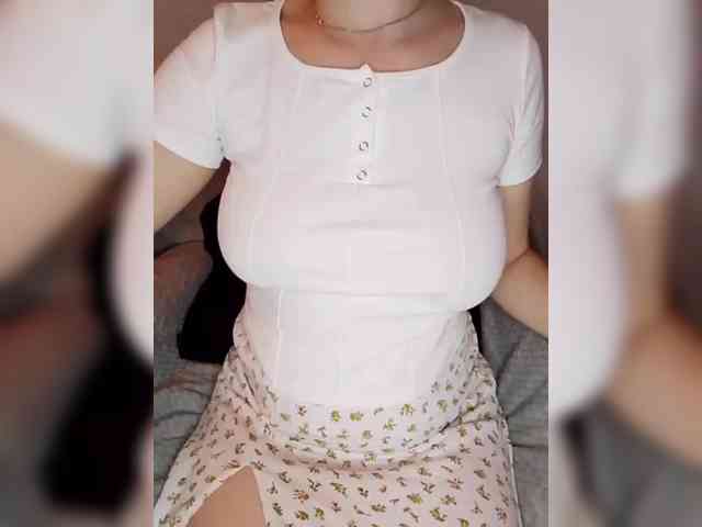 Liza_555 webcam