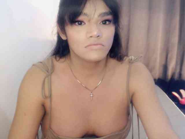 Sexy_lovie's cam show statistics and live stream