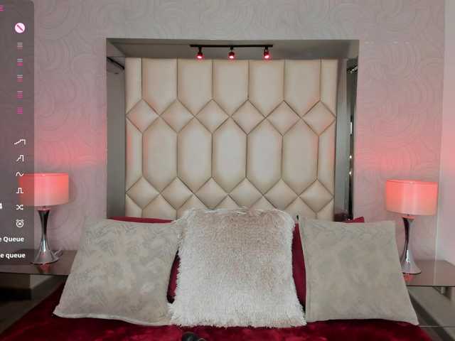 DollyConnor's BongaCams show and profile