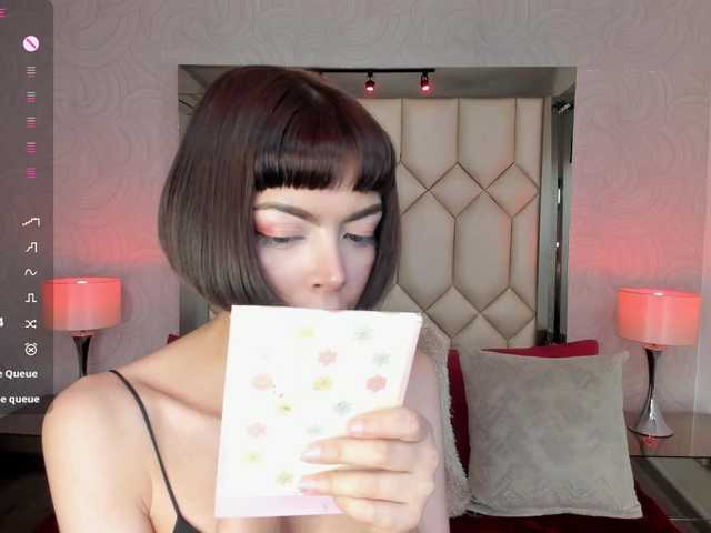 DollyConnor's BongaCams show and profile