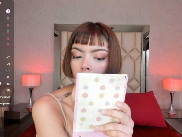 DollyConnor live cam on BongaCams