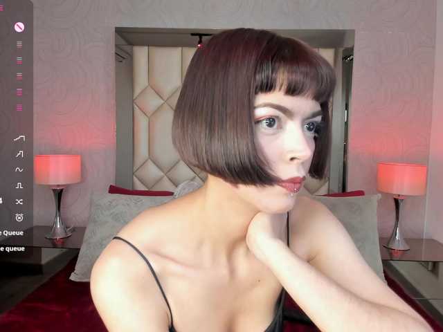 DollyConnor's BongaCams show and profile