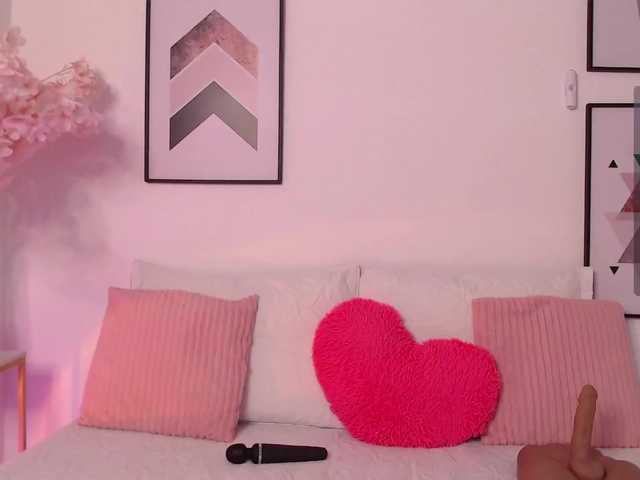 Karlacortes live webcam show