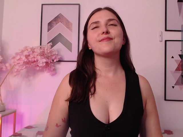 karlacortes1 live cam