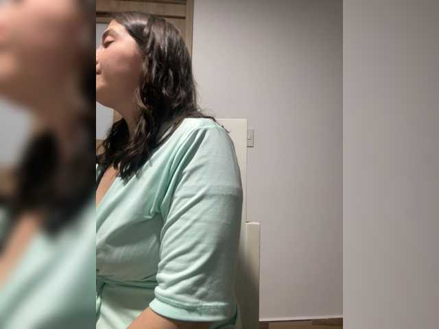 Karlacortes live cam