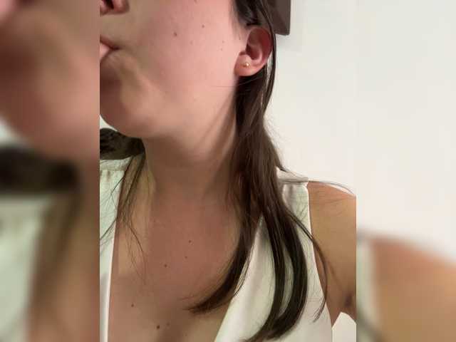 karlacortes1 live cam on BongaCams