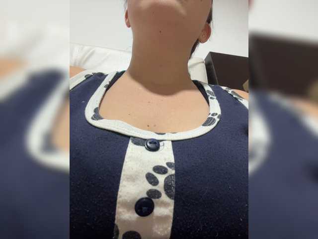 Karlacortes live cam