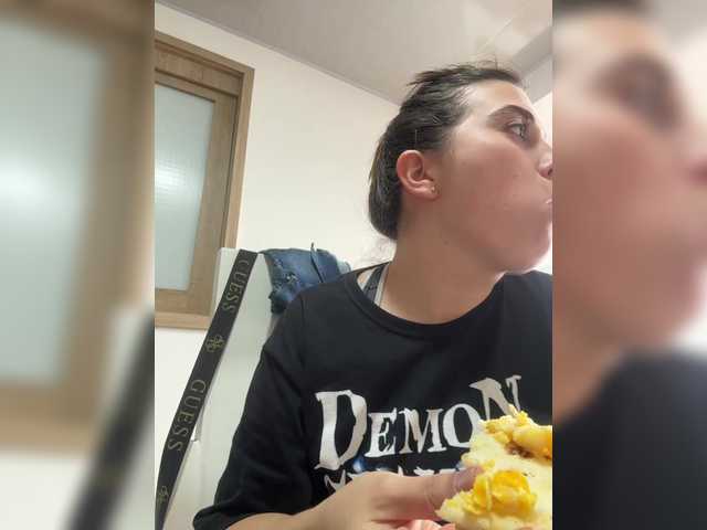 karlacortes1 live cam on BongaCams