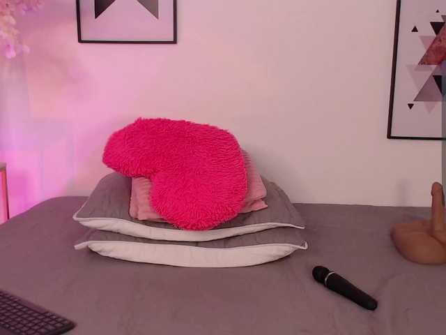 karlacortes1 live cam on BongaCams