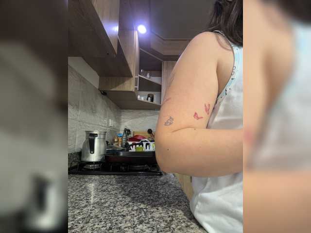 karlacortes1 live cam on BongaCams