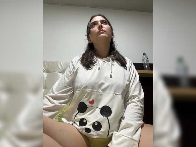 karlacortes1 live cam on BongaCams