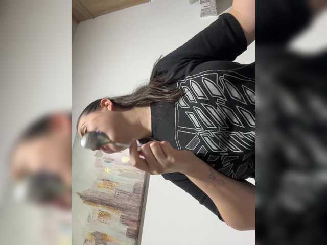 Karlacortes live webcam show