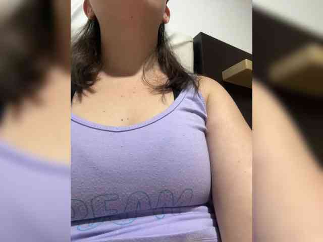 karlacortes1's webcam live show