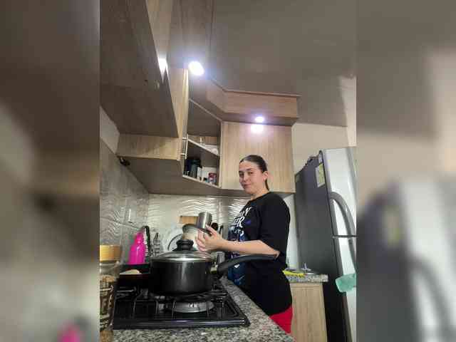 karlacortes1 Live Webcam on BongaCams