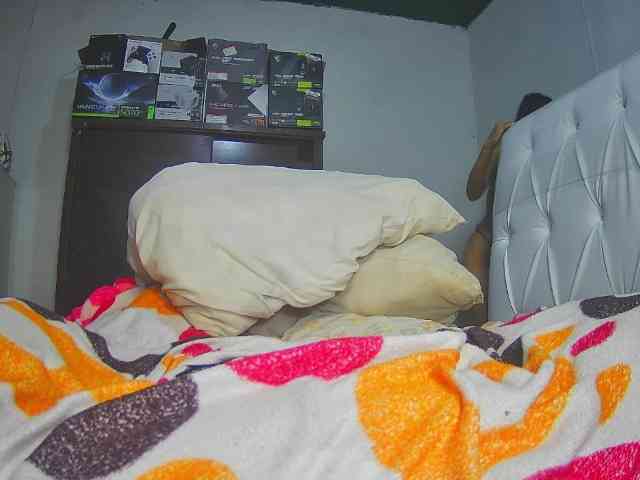 Modelo: rileyhotx