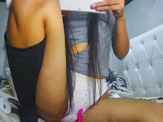 Modelo: rileyhotx