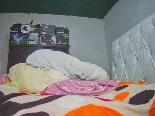 Modelo: rileyhotx