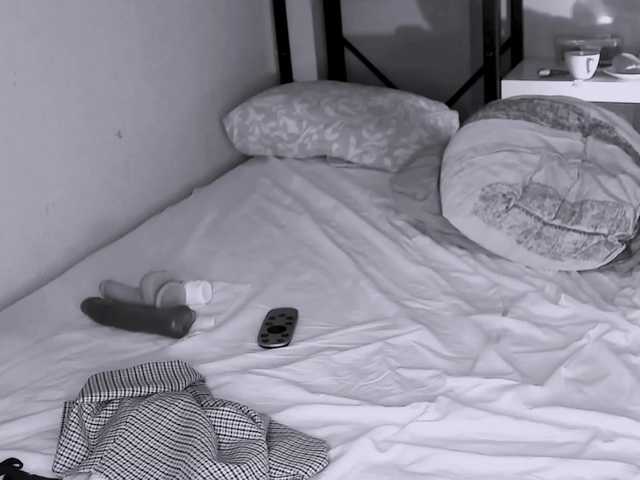 SmileDance live cam on BongaCams