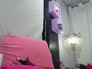 EmmaPink3