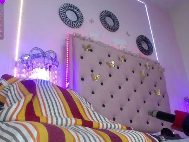 EmmaPink3