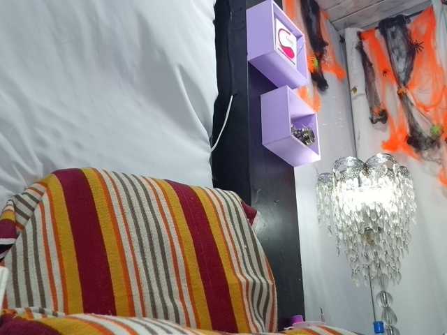 EmmaPink3