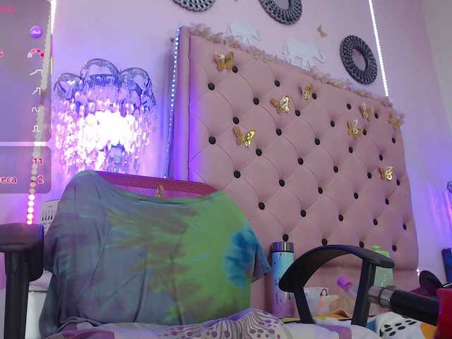 EmmaPink3 live cam on BongaCams