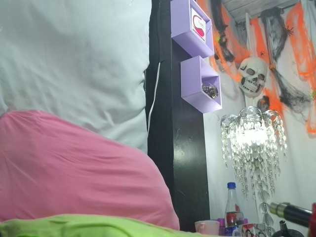EmmaPink3 live cam preview