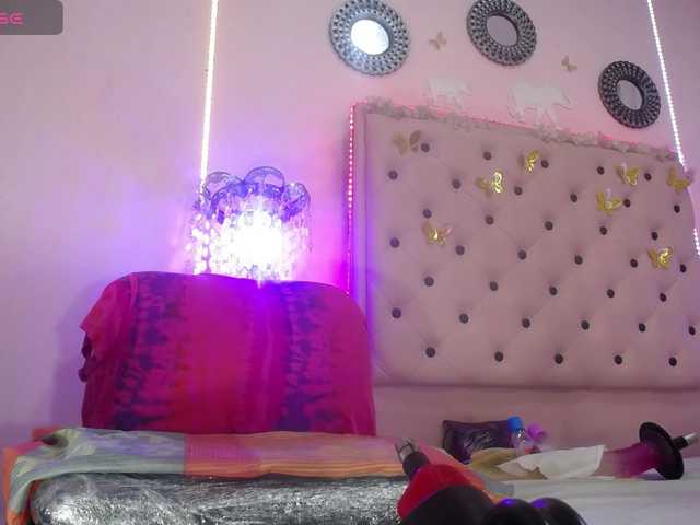 EmmaPink3 live cam preview