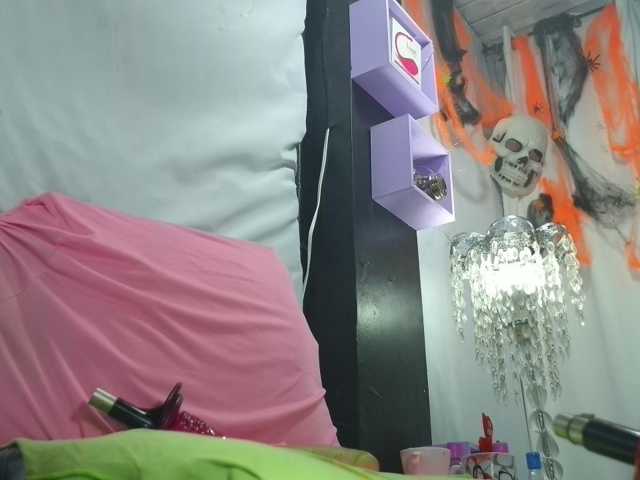 EmmaPink3