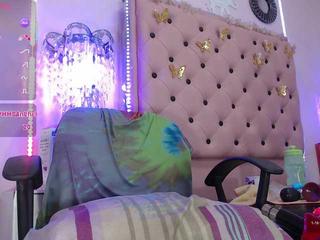EmmaPink3 live cam on BongaCams
