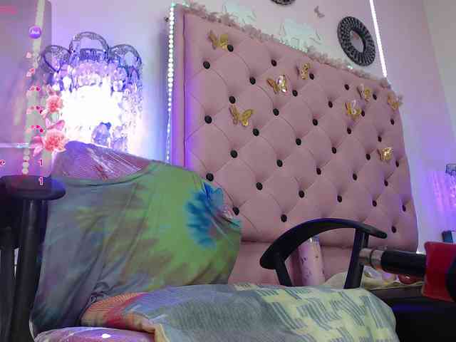 EmmaPink3 webcam