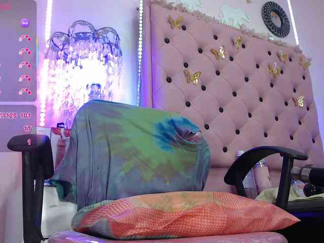EmmaPink3 webcam
