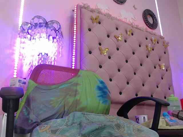 EmmaPink3 webcam