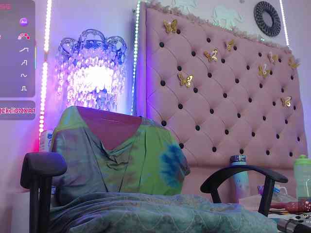 EmmaPink3 webcam
