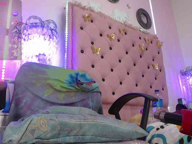 EmmaPink3 webcam