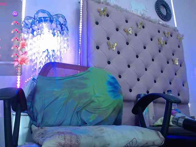 EmmaPink3 webcam