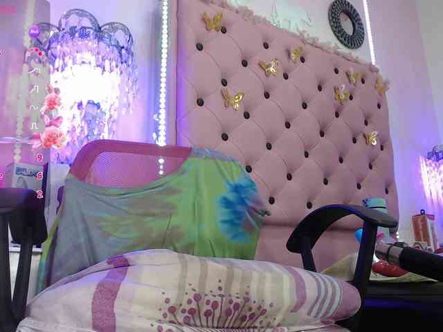 EmmaPink3