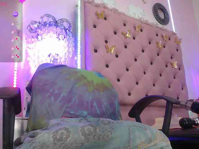 EmmaPink3 webcam