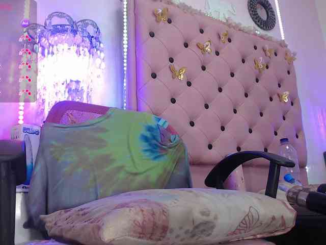 EmmaPink3 webcam