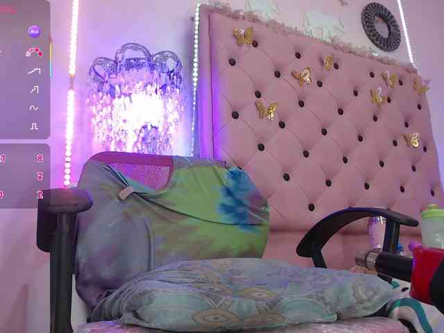 EmmaPink3 webcam