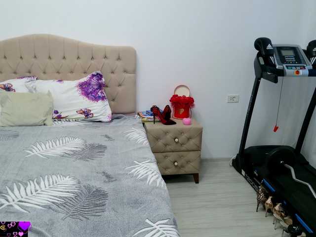 Annyfit4you live cam on BongaCams