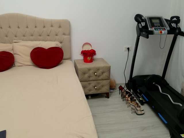Annyfit4you live cam on BongaCams