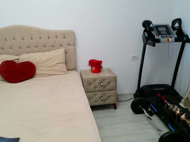 Annyfit4you live cam on BongaCams