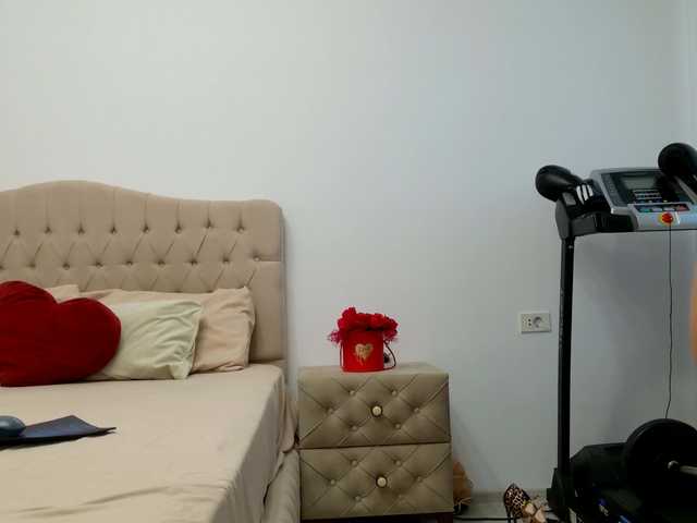 Annyfit4you live cam on BongaCams